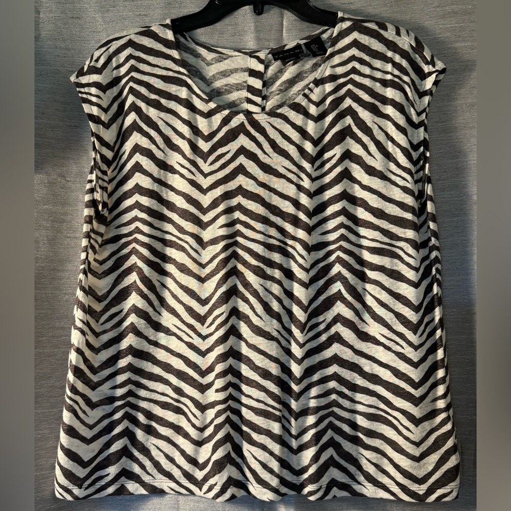 Tahari Sleeveless Top